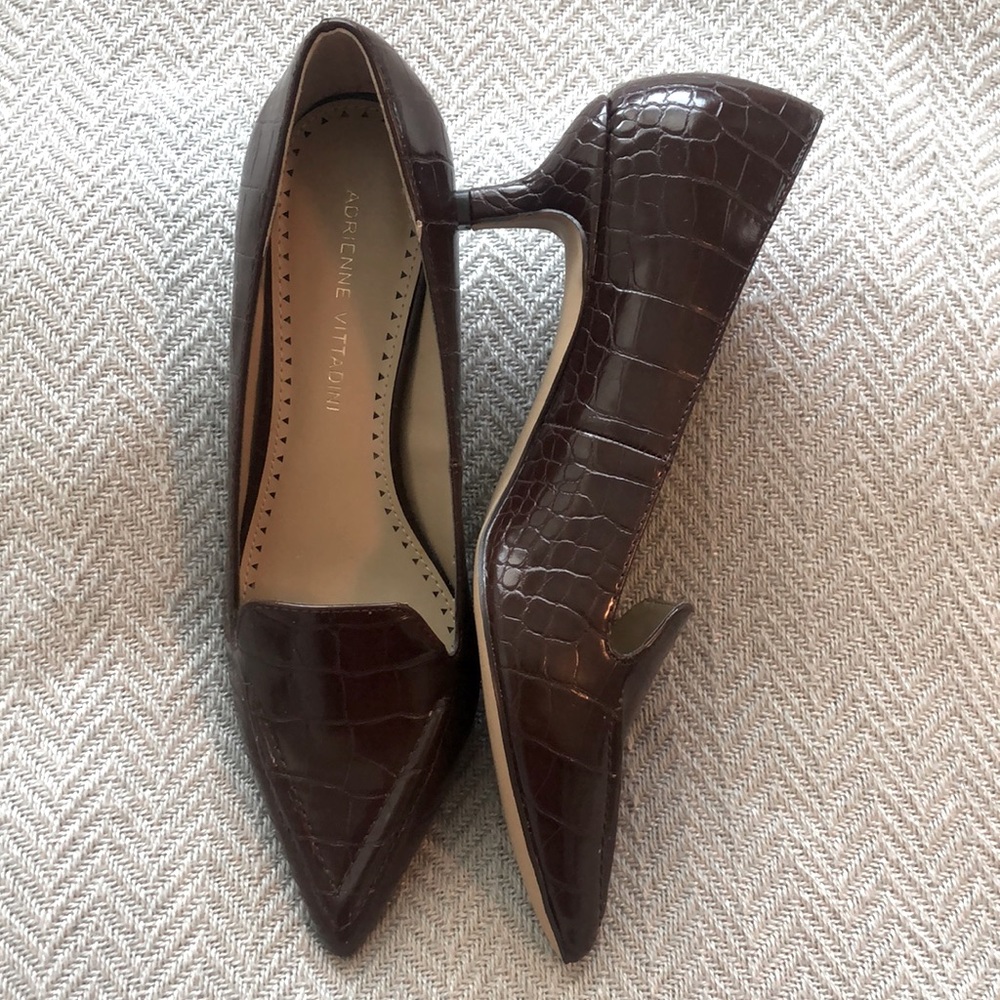 Adrienne Vittadini faux snakeskin kitten heel, deep marroon/brown, size 6.5